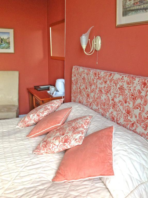 The Beverley Edinburgh Room photo